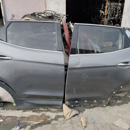 Hyundai Santa Fe 2012-2015 arxa qapıları – Bakı – ucuztap.az