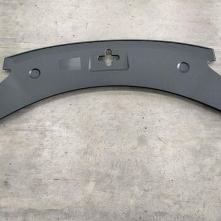 BYD Qin Plus 2025 radiator barmaqlığının üst hissəsini örtən plastik panel – Bakı – ucuztap.az