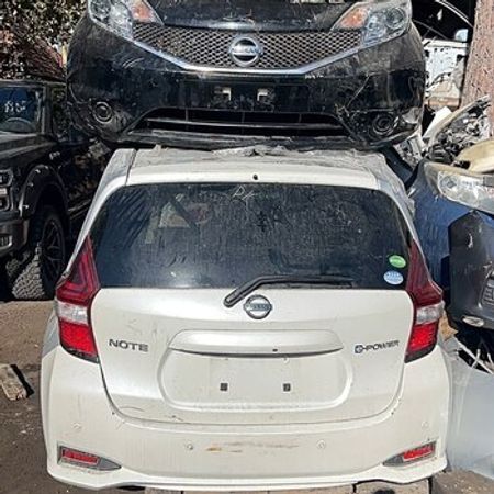 Nissan Note arxa hissəsi – Bakı – ucuztap.az