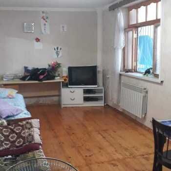 Həyət evi, Səbail r. – Bakı – ucuztap.az