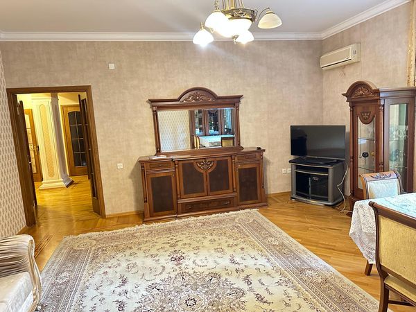 3 Otaqlı mənzil kirayə verilir, 130 m², Yasamal rayonu,Elmer mt/s-na,BDU-nun yanında 3otaqlı ev kirayə ver… – ucuztap.az