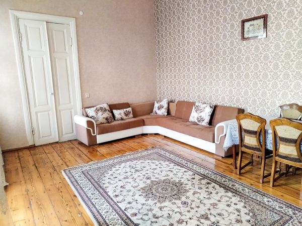 3 Otaqlı mənzil kirayə verilir, 96 m², İçəri ş. metrosu.Səbail r. .Mehdi Hüseyn küç. ev 5 men 10, Bakı – B… – ucuztap.az