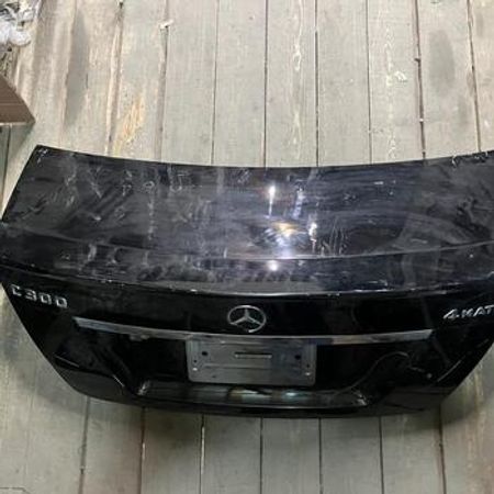 Mercedes W204 arxa baqajı – Ehtiyat hissələri – ucuztap.az
