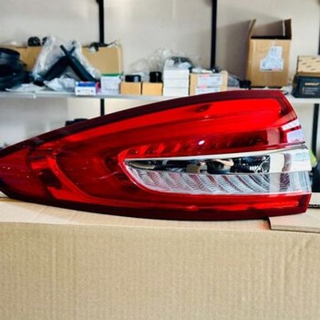 Ford Fusion 2017 stop işığı – Bakı – ucuztap.az