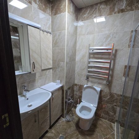 2 Otaqlı mənzil kirayə verilir, 70 m², Yasamal rayonu,İnşaatçılar mt/s-na yaxın 2 otaqlı super təmirli ev… – ucuztap.az