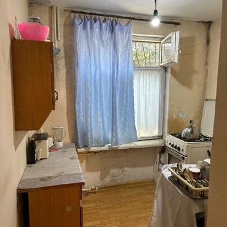 6-Otaqlı mənzil, Abbas Mirzə Şərifzadə küç., 150 m² – Satılır – ucuztap.az