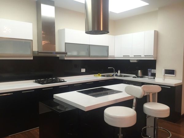 4 Otaqlı Mənzil Kirayə Verilir, 220 M², Bül- Bül Prospekti - 15, Bakı – Mənzillər – ucuztap.az
