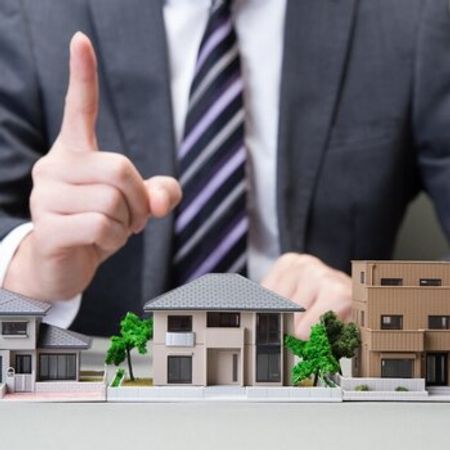 Daşınmaz əmlak agenti/ makler tələb olunur – Bakı – ucuztap.az