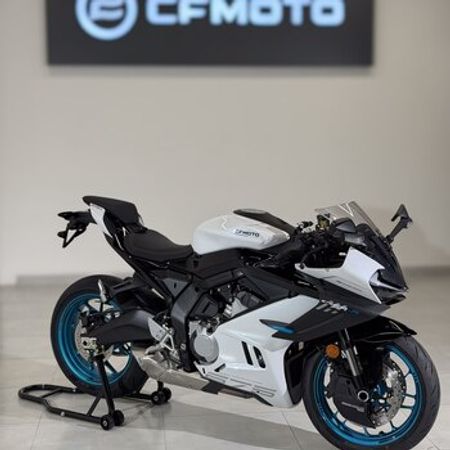 Motosiklet 675 SR-R, 2025 il – Motosikletlər və mopedlər – ucuztap.az