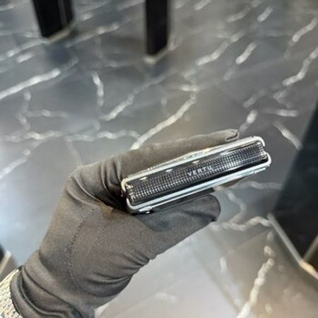 Vertu Quantum Flip Cyber Lau 2025 – Telefonlar – ucuztap.az