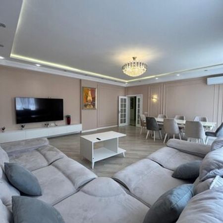 4-Otaqlı yeni tikili kirayə verilir, Hüseynqulu Sarabski küç., 210 m² – Mənzillər – ucuztap.az