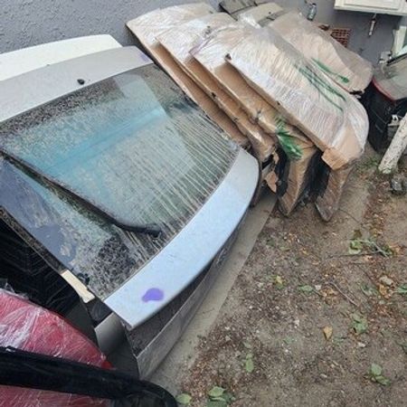 Toyota Prius baqaj şüşəsi – Ehtiyat hissələri – ucuztap.az