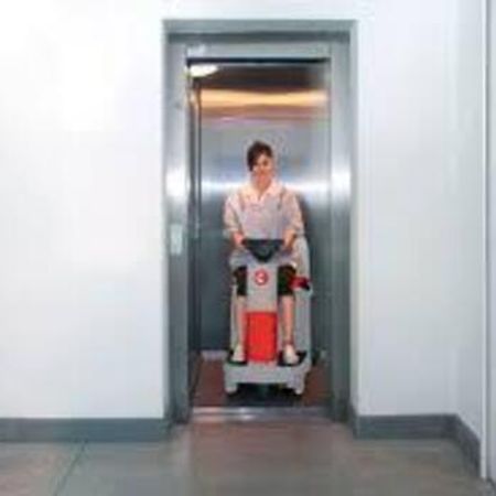 Döşəmə təmizləyən Comac İnnova 55BB – Bakı – ucuztap.az