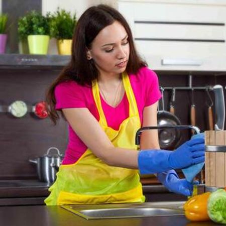 Xadimə tələb olunur – Bakı – ucuztap.az