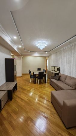 4 Otaqlı mənzil, 134 m², Əsəd Əhmədov 24 m.12, Bakı – Bakı – ucuztap.az