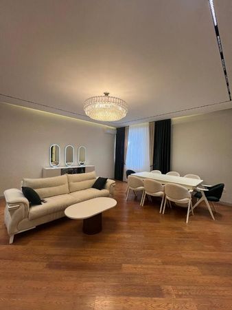 4 Otaqlı mənzil, 145 m², Əbdülvahab Salamzadə küç., Bakı – Bakı – ucuztap.az