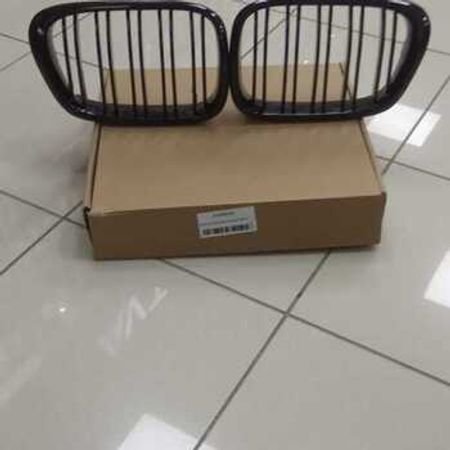 BMW E39 2001-2003 radiator barmaqlığı – Ehtiyat hissələri – ucuztap.az