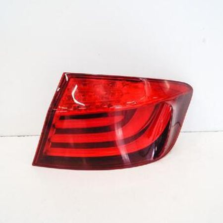 BMW F10 stop işıqları – Ehtiyat hissələri – ucuztap.az