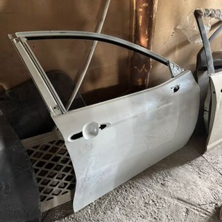 Toyota Camry sağ ön qapısı – Ehtiyat hissələri – ucuztap.az