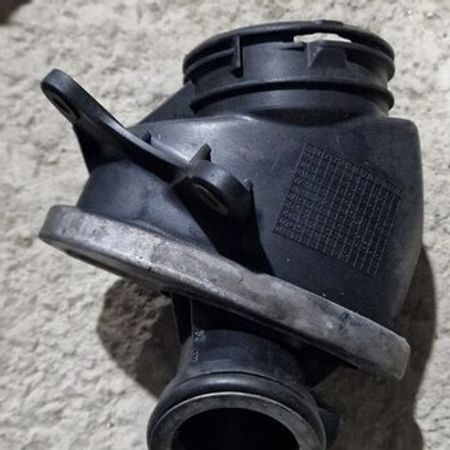 Mercedes turbo hissəsi – Ehtiyat hissələri – ucuztap.az