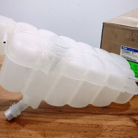 Ford F150 2015-2020 antifriz çəni – Ehtiyat hissələri – ucuztap.az