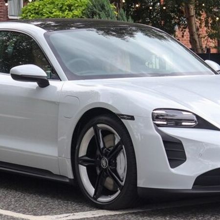 Porsche Taycan ön şüşəsi – Ehtiyat hissələri – ucuztap.az
