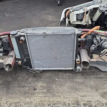 BMW 3 Series (E36) su radiatoru – Ehtiyat hissələri – ucuztap.az