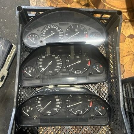 BMW E34 cihazlar paneli – Ehtiyat hissələri – ucuztap.az