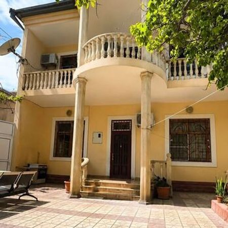 Həyət evi, Ziya Bünyadov pr. – Bakı – ucuztap.az