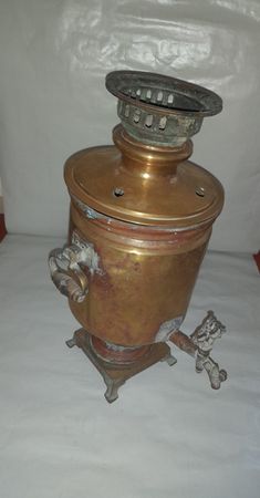 Medallı qədim samovar satılır. yuxarıda 5 medal, yanında yəni aşağıda7 – Kolleksiya – ucuztap.az