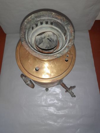 Medallı qədim samovar satılır. yuxarıda 5 medal, yanında yəni aşağıda7 – Bakı – ucuztap.az