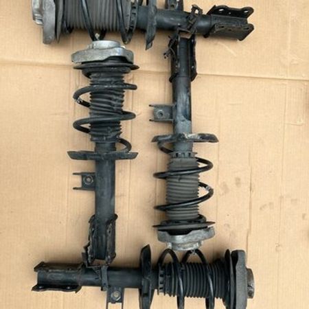 Mercedes W117 qabaq amortizatoru – Ehtiyat hissələri – ucuztap.az