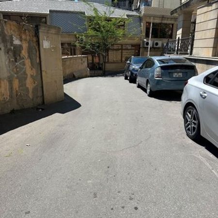 4-Otaqlı mənzil kirayə verilir, Nizami r., 130 m² – Bakı – ucuztap.az