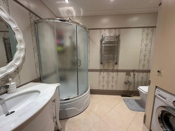 3 Otaqlı mənzil, 103 m², Neftciler metrosu yaxinligi Nazli Sadliq Sarayinin yani, Bakı – Mənzillər – ucuztap.az