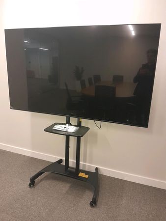 Təkərli tv stendlər satılır – Bakı – ucuztap.az