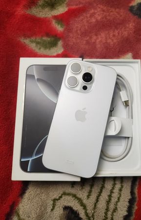 Apple iPhone 16 Pro Max Black Titanium 512 GB/8 GB – Bakı – ucuztap.az