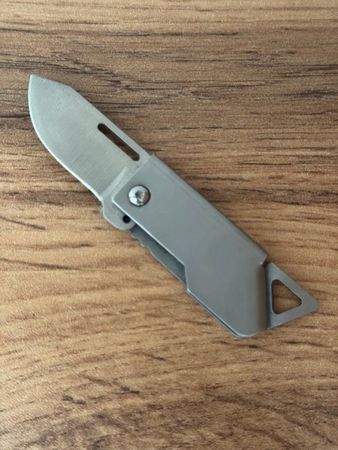 Silver titanium knife – Qab-qacaq və mətbəx ləvazimatları – ucuztap.az