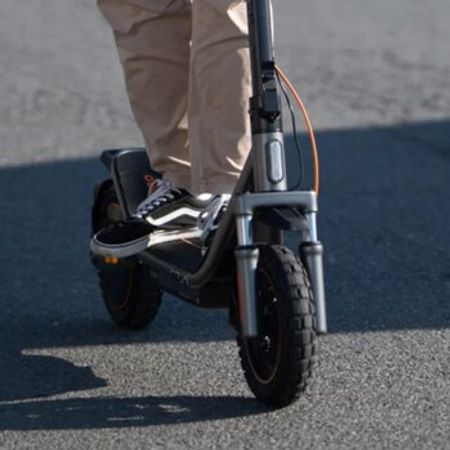 Elektrikli skuter Xiaomi Scooter 6 Pro – Roliklər və skeytbordlar – ucuztap.az