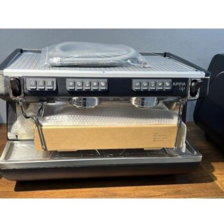 Nuova Simonelli Appia Life 2 qruplu peşəkar qəhvə aparatı – Biznes üçün avadanlıq – ucuztap.az