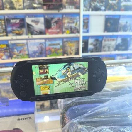 Sony PSP Street 32GB – Oyunlar, pultlar və proqramlar – ucuztap.az