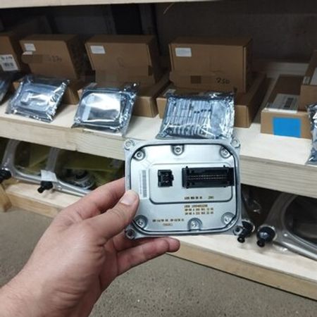 Mercedes W205 ksenon bloku led lampası – Ehtiyat hissələri – ucuztap.az