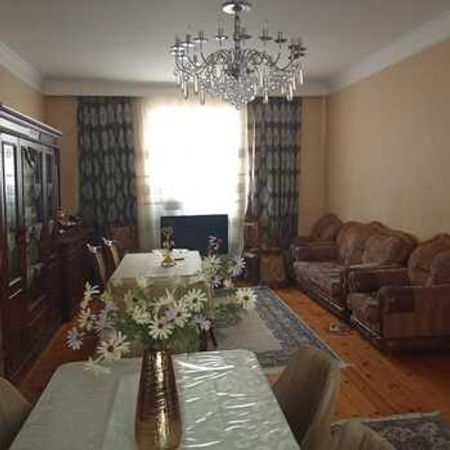 Həyət evi, Qaraçuxur qəs. – Bakı – ucuztap.az