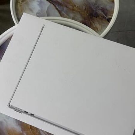 MacBook Air 13 M4 256 GB – Bakı – ucuztap.az