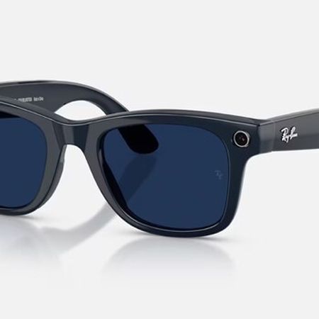 Shiny Cosmic Blue Sapphire Transitions – Audio və video – ucuztap.az