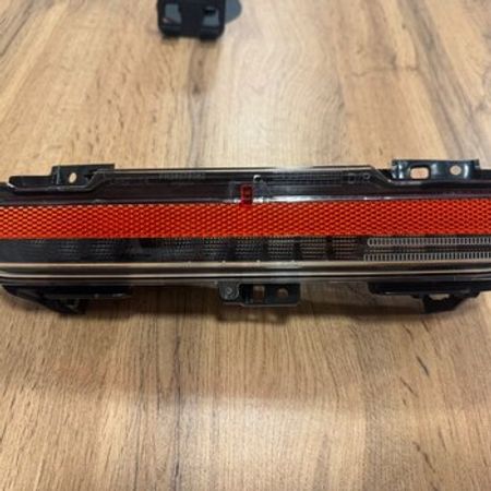Range Rover 2025 vogue arxa göstəricisi – Bakı – ucuztap.az
