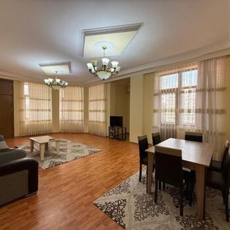 4-Otaqlı yeni tikili kirayə verilir, Nizami m., 220 m² – Bakı – ucuztap.az