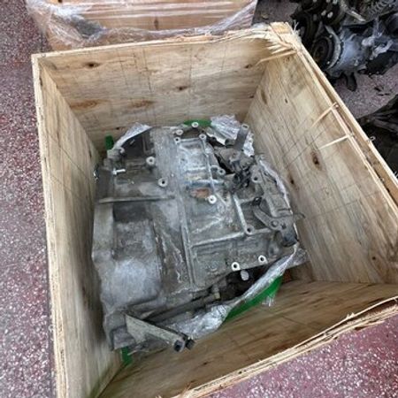 Toyota Prado, Camry, Avalon qutuları – Ehtiyat hissələri – ucuztap.az