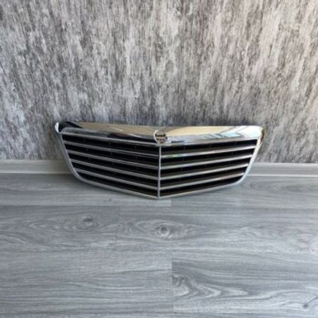 Mercedes W211 E220 radiator barmaqlığı – Ehtiyat hissələri – ucuztap.az
