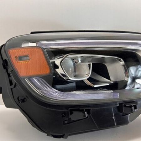 Mercedes-Benz GLB-Class farası – Bakı – ucuztap.az
