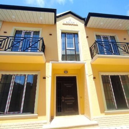 Həyət evi, Saray qəs. – Villalar, bağ evləri – ucuztap.az